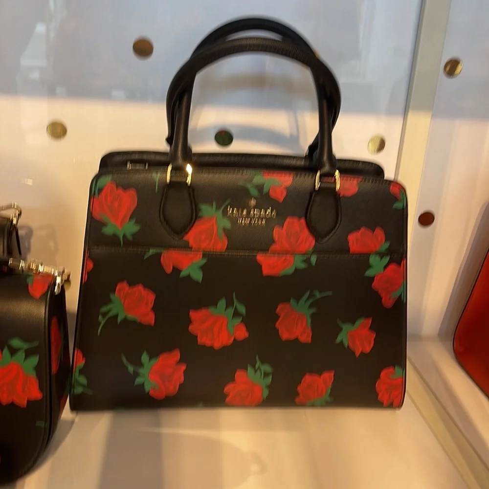 Kate Spade Madison Safiano Leather Medium Rose Toss Print Satchel Handbag
NWT - Picture 15 of 16